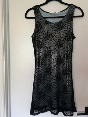 Vintage Divine U.S.A. Black Lace Overlay Bodycon Dress – Light Blue Base